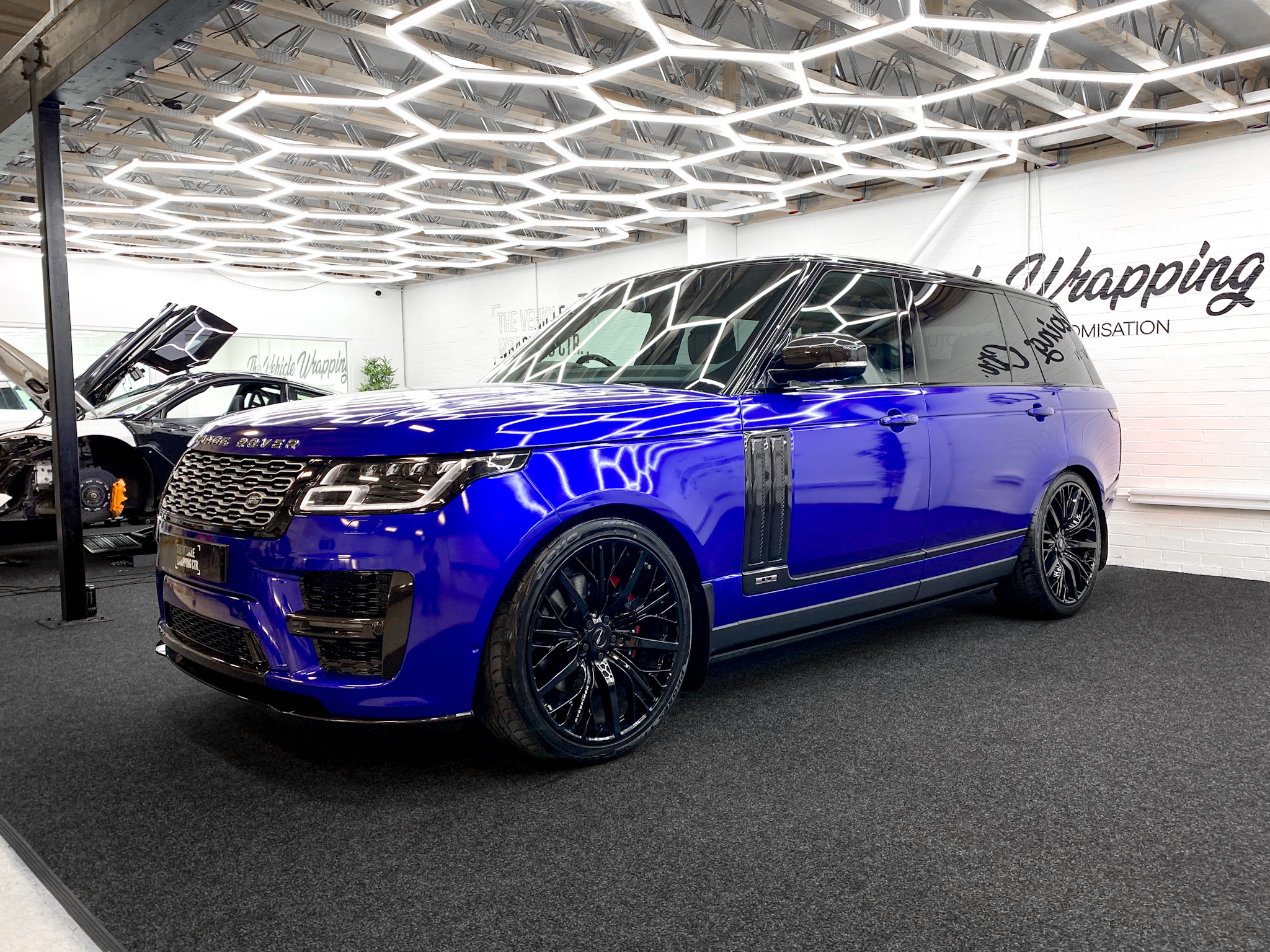 Range rover sv autobiography